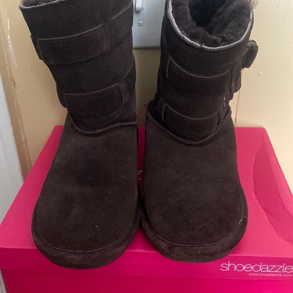 BearPaws Brown with Brass hardware size 8